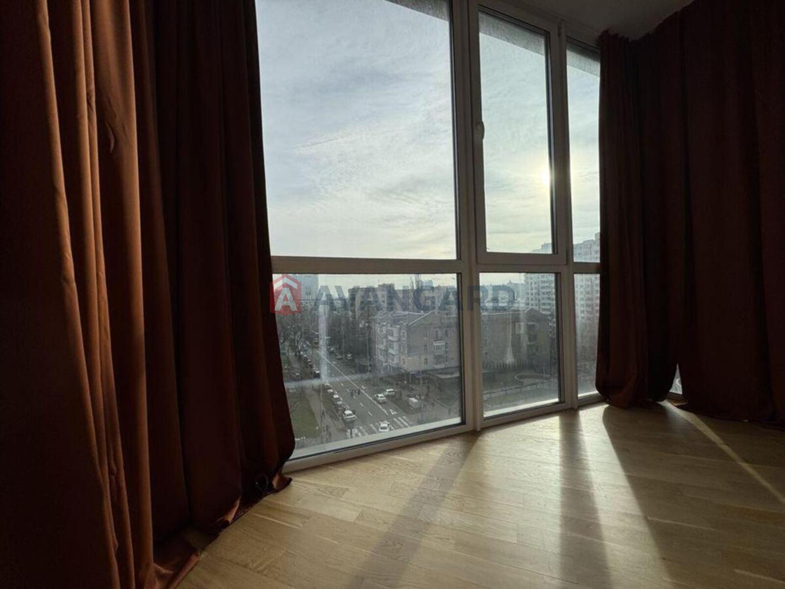 4 ��. ��������, 110/-/30 ��. �., 6/24 ������ ���� 11