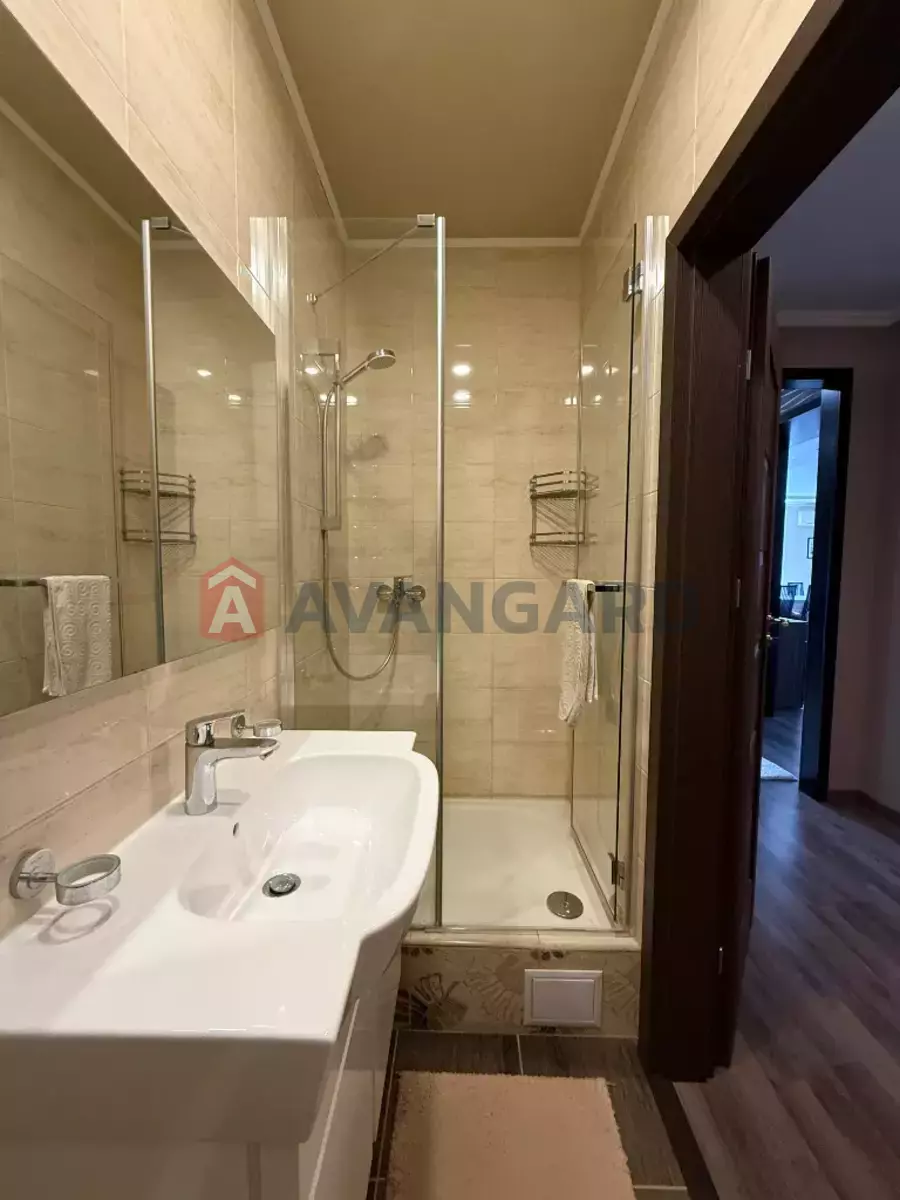 4 ��. ��������, 168/105/13 ��. �., 7/10 ������ ���� 26