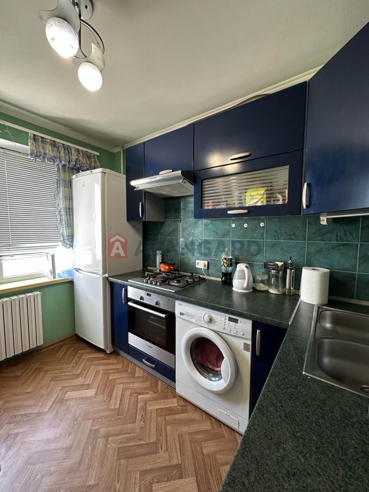 2 ��. ��������, 54/-/8 ��. �., 7/9 ������ ���� 3