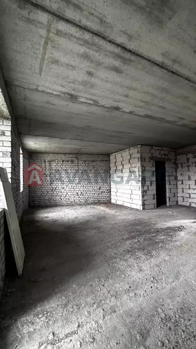 2 ����. ��������, 48/18/17 ��. �., 3/9 ���� ���� 4