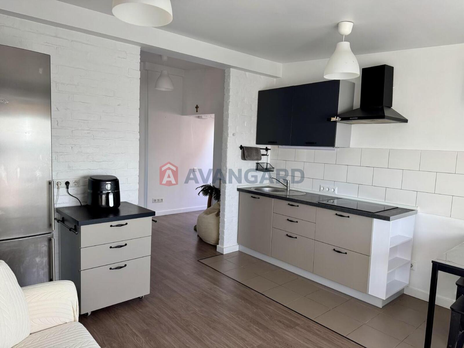 1 ��. ��������, 47/23/14 ��. �., 7/7 ������ ���� 3