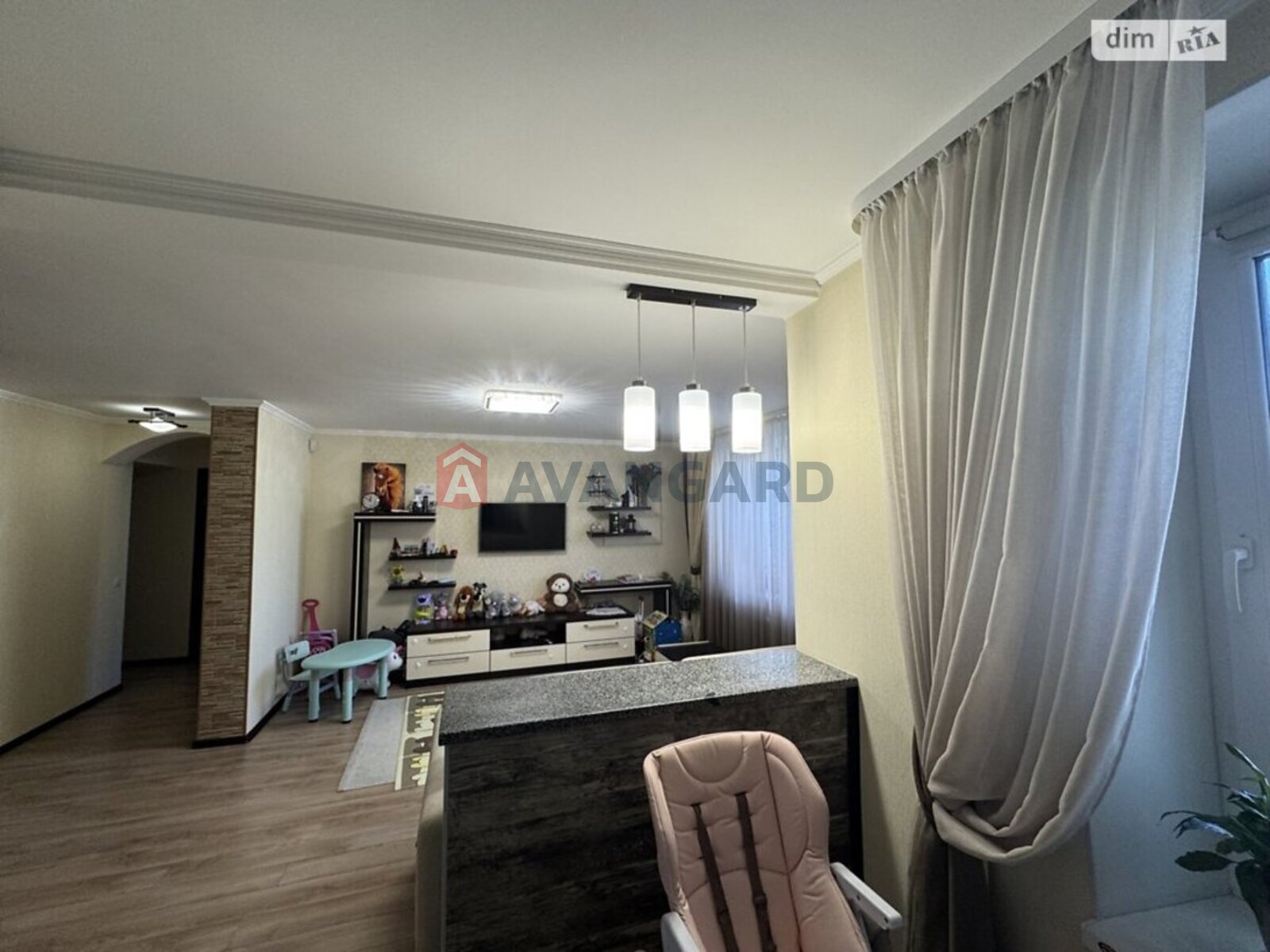 3 ��. ��������, 74/-/- ��. �., 6/9 ������ ���� 13