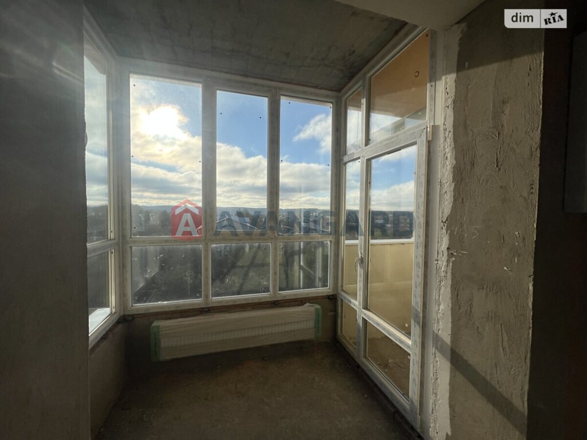 3 ��. ��������, 114/62/15 ��. �., 9/10 ������ ���� 24