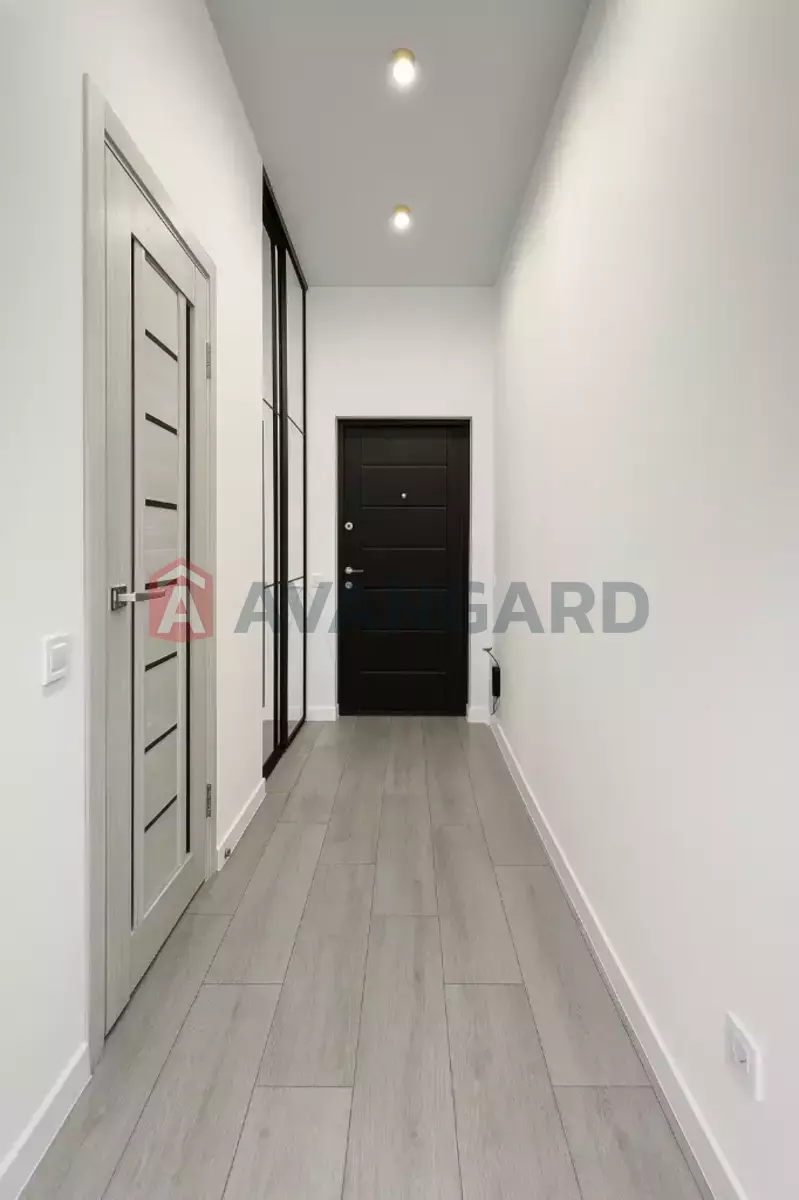 1 ��. ��������, 30/-/- ��. �., 3/5 ������ ���� 5