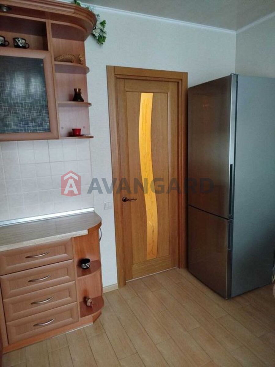 2 ��. ��������, 60/-/9 ��. �., 1/5 ������ ���� 8