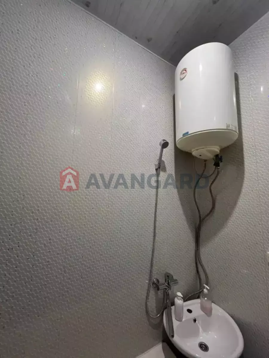 2 . , 61/-/- . ., 2/4   3