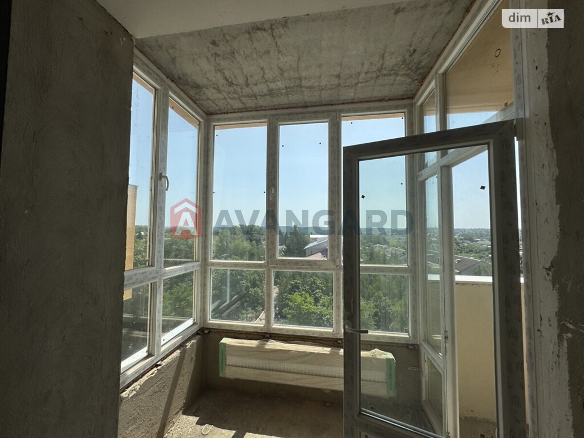 3 ��. ��������, 114/62/15 ��. �., 9/10 ������ ���� 1