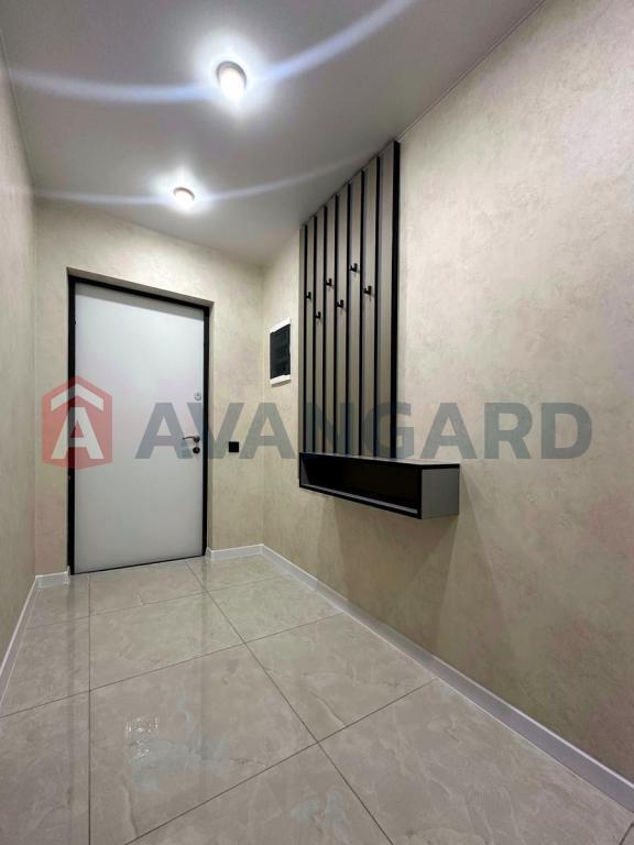 2 ��. ��������, 78/44/24 ��. �., 23/25 ������ ���� 12