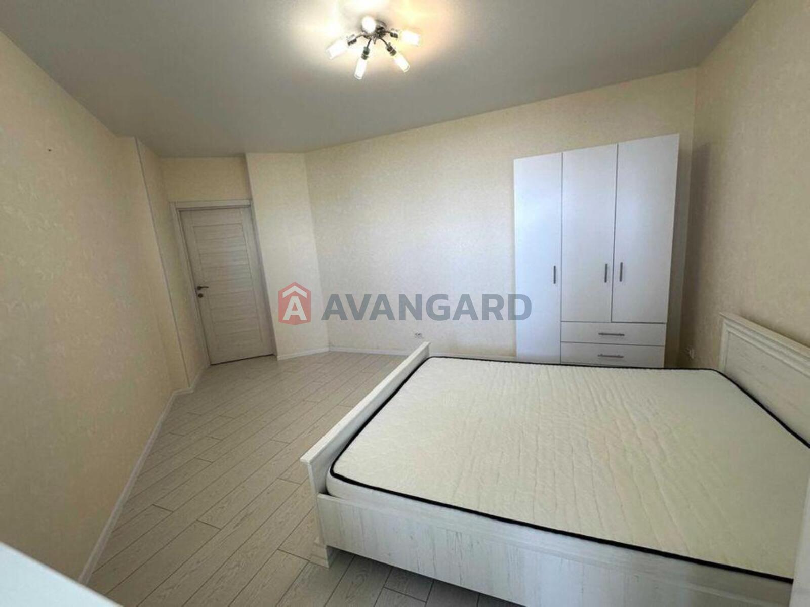 1 ��. ��������, 59/-/11 ��. �., 27/27 ������ ���� 18