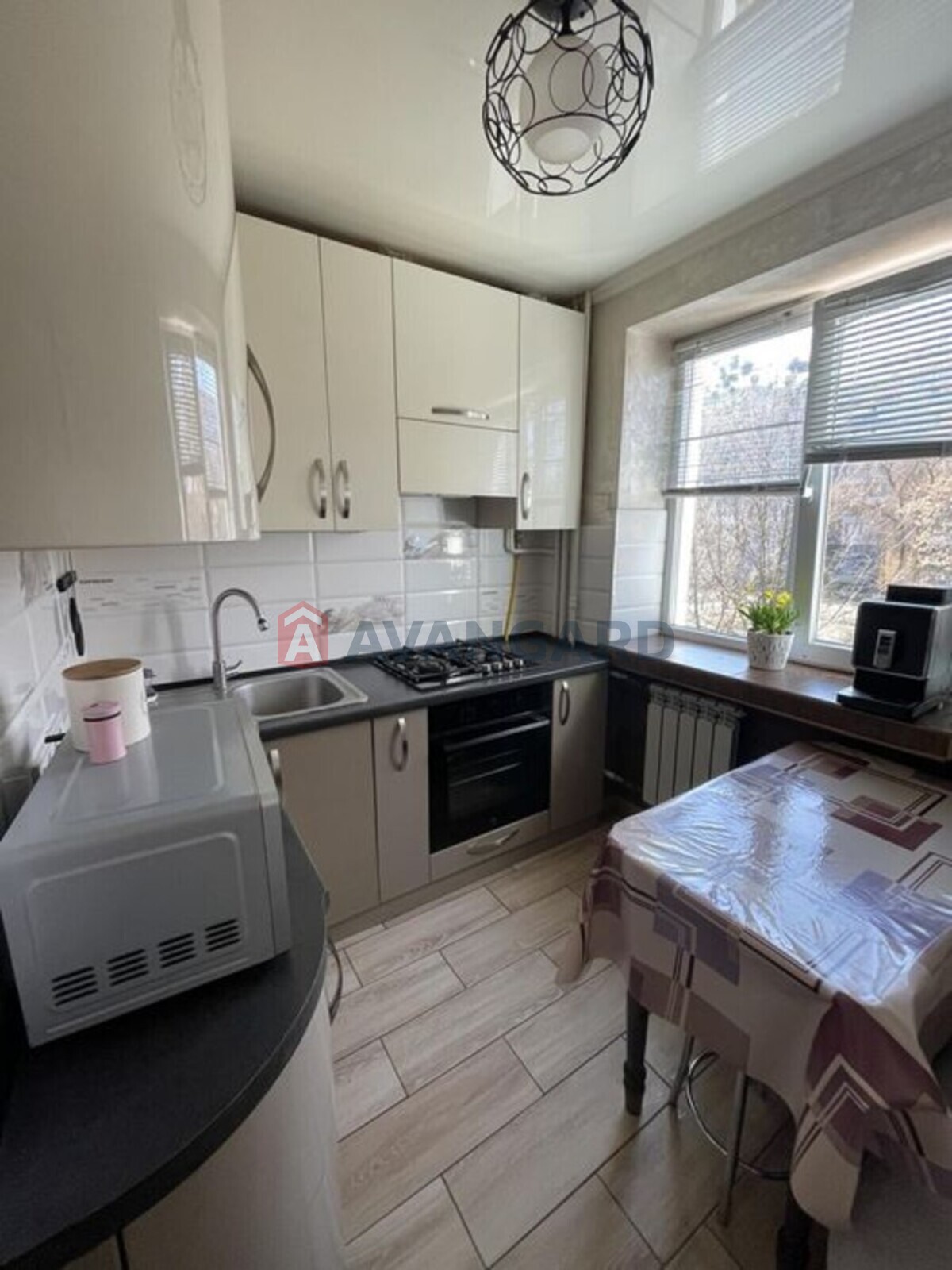 2 ����. ��������, 44/-/6 ��. �., 3/5 ���� ���� 18