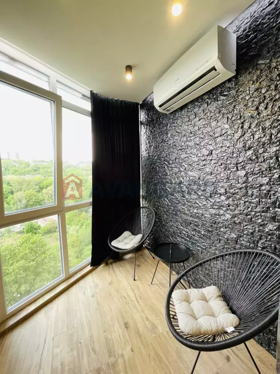 2 ��. ��������, 50/-/18 ��. �., 6/12 ������ ���� 11