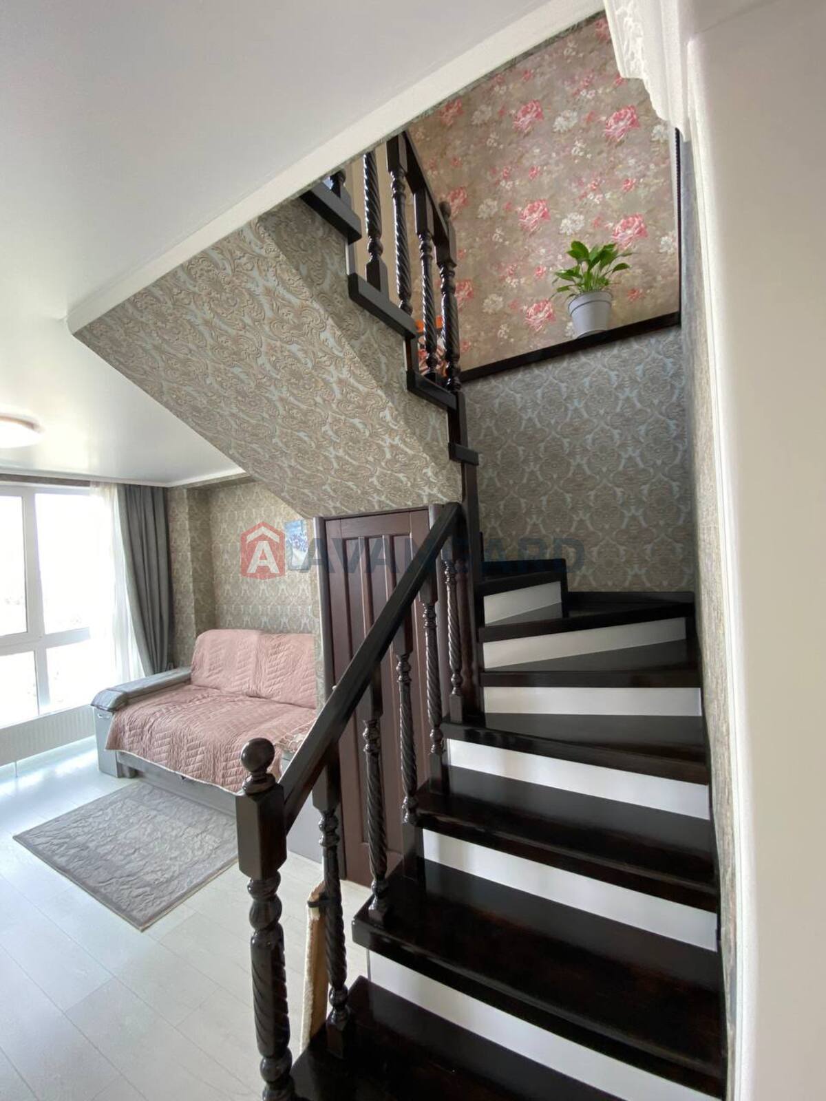 2 . , 78/-/32 . ., 8/8   9