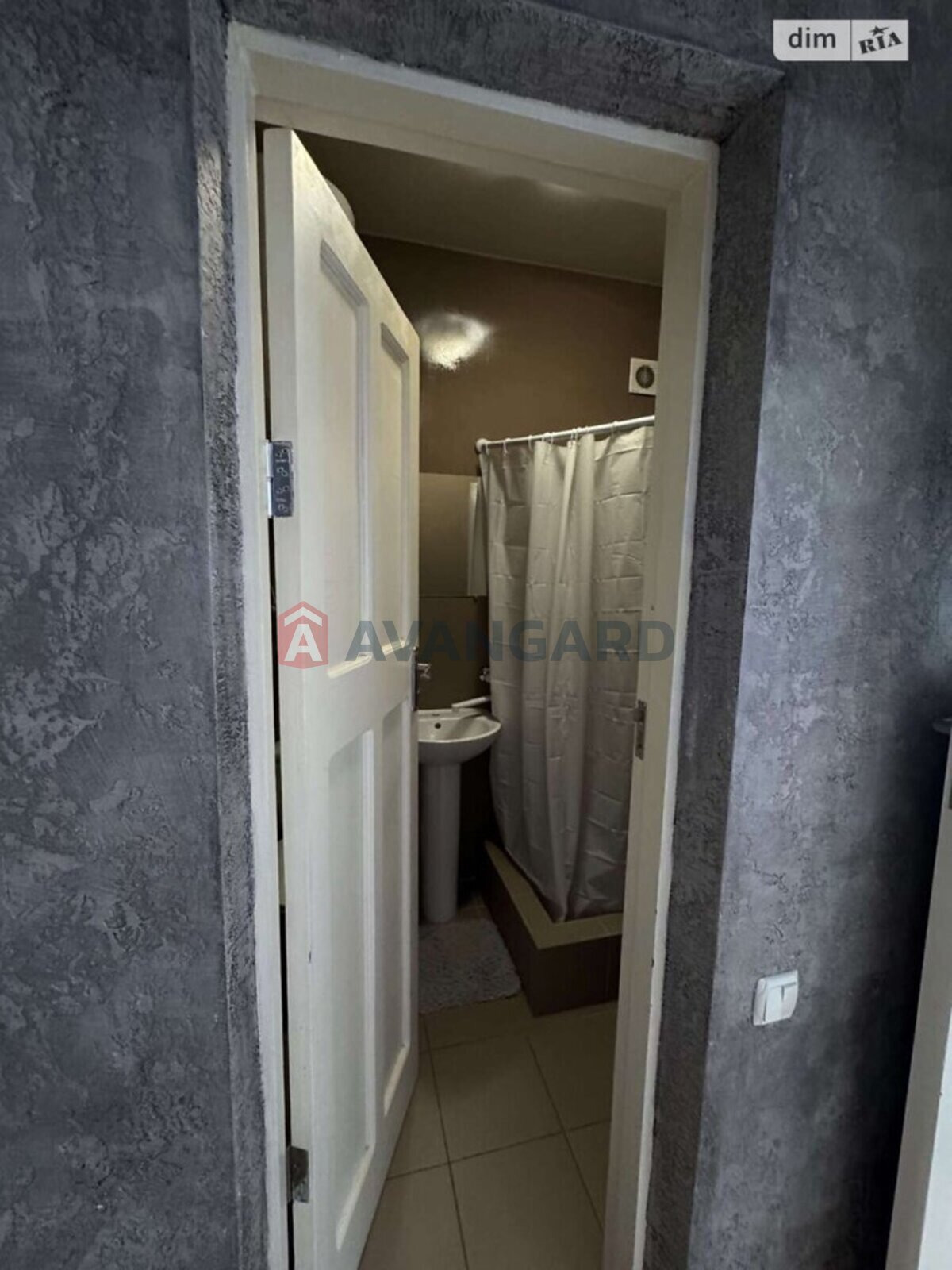 1 ����. ��������, 28/16/5 ��. �., 2/2 ���� ���� 13