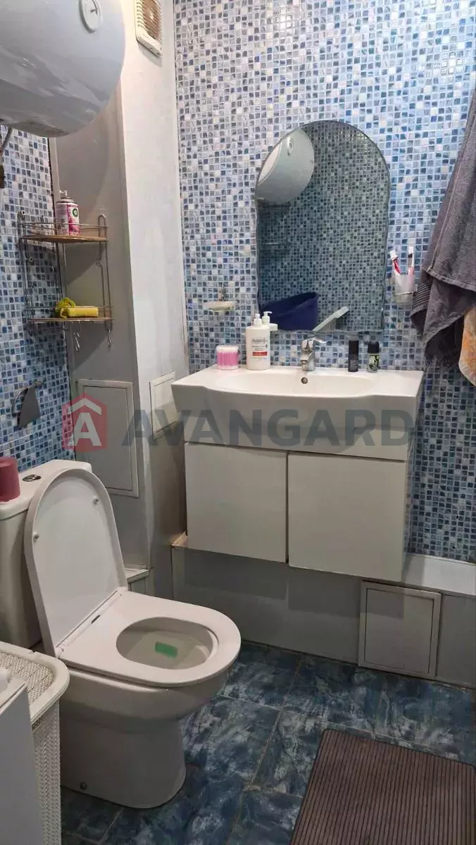 2 ��. ��������, 53/-/9 ��. �., 4/14 ������ ���� 10