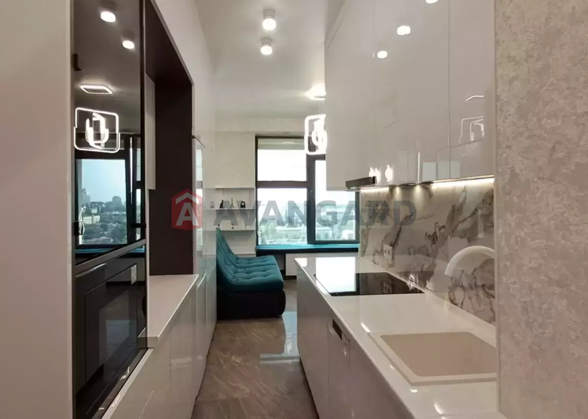 1 ����. ��������, 30/-/- ��. �., 28/32 ���� ���� 5