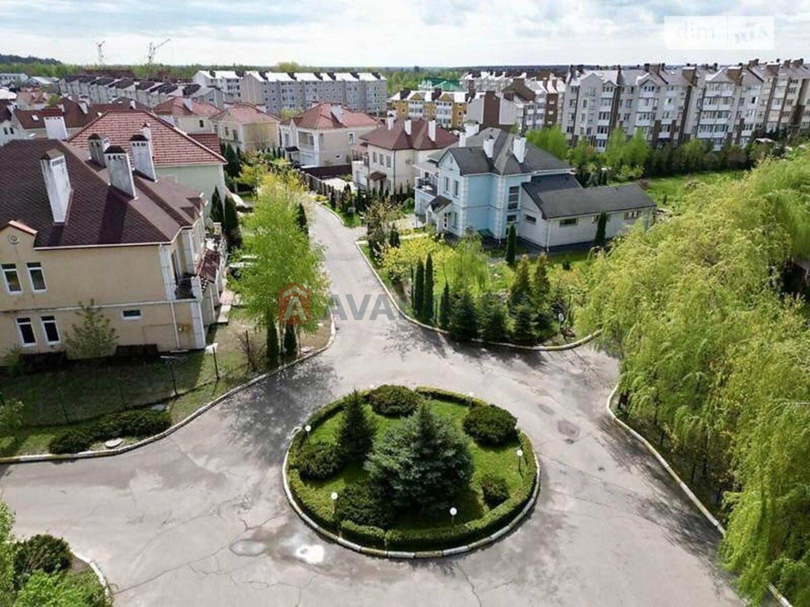 2 ��. ��������, 61/61/18 ��. �., 4/4 ������ ���� 1