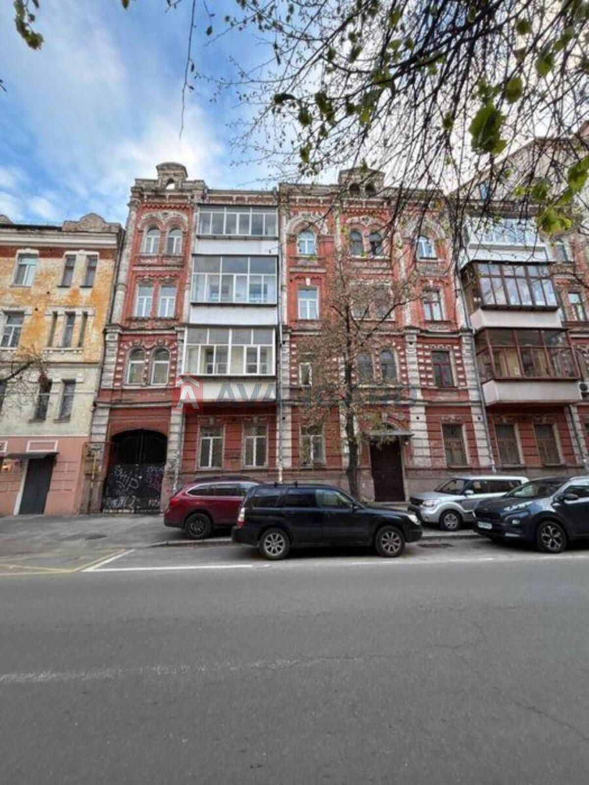 4 ��. ��������, 107/-/14 ��. �., 2/4 ������ ���� 1