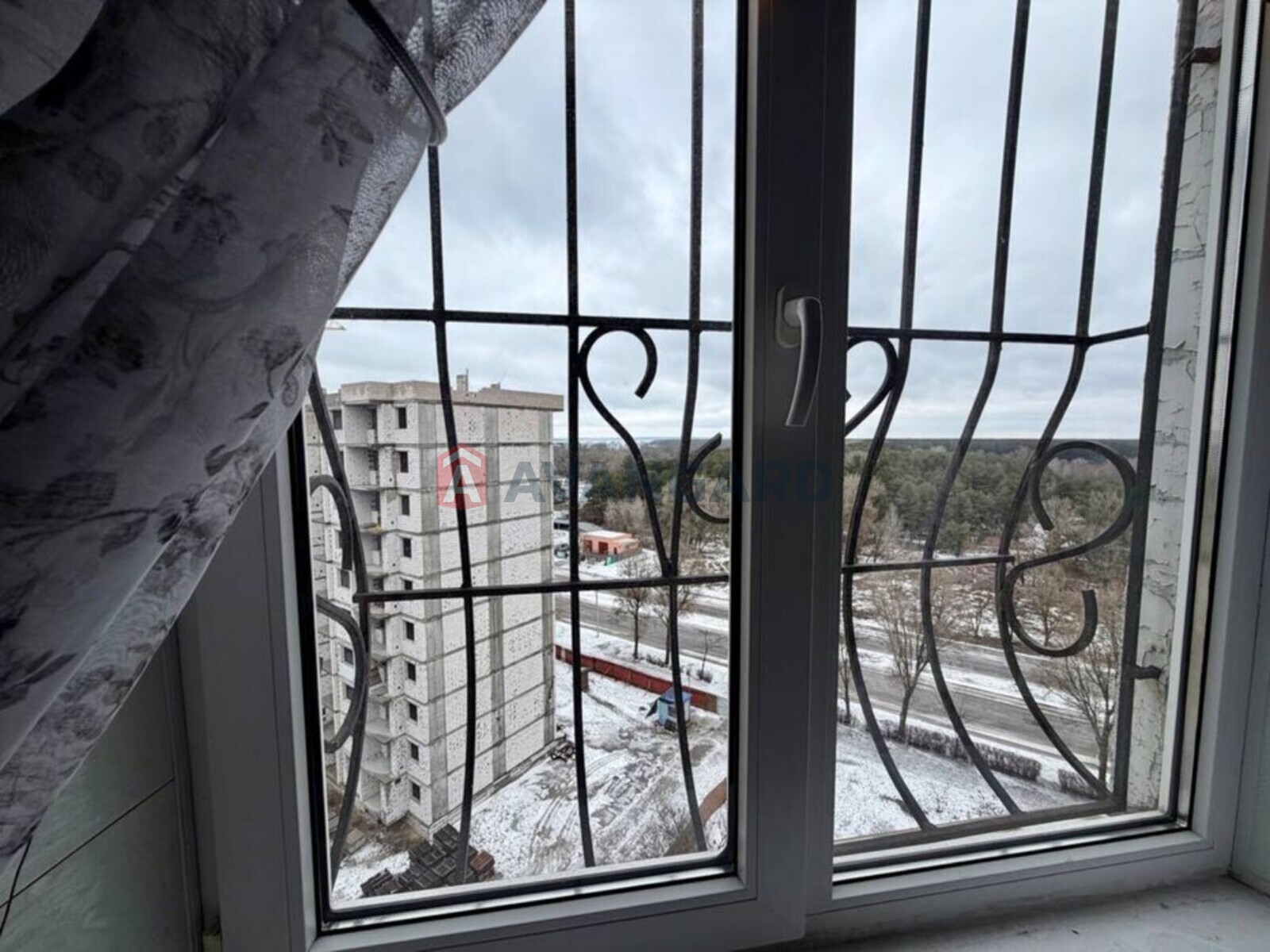 1 ��. ��������, 35/-/12 ��. �., 10/10 ������ ���� 9