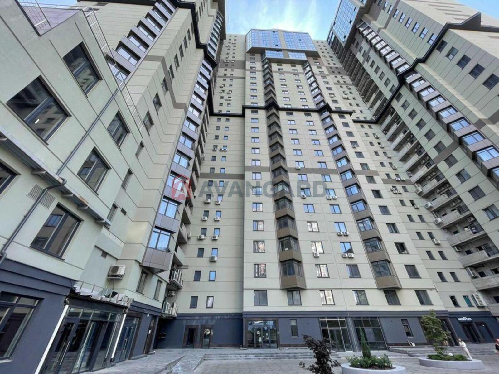 3 ��. ��������, 117/-/30 ��. �., 24/30 ������ ���� 7