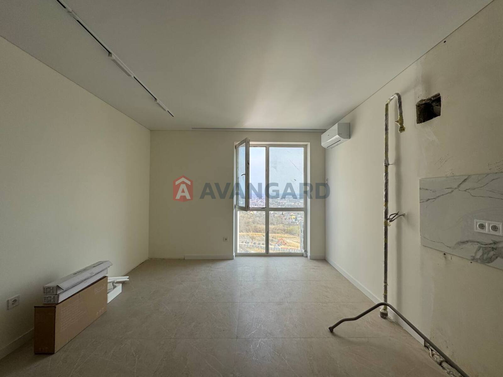 1 ��. ��������, 42/16/18 ��. �., 9/9 ������ ���� 6