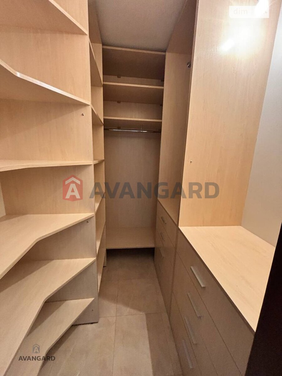 4 ����. ��������, 157/80/16 ��. �., 6/11 ���� ���� 4