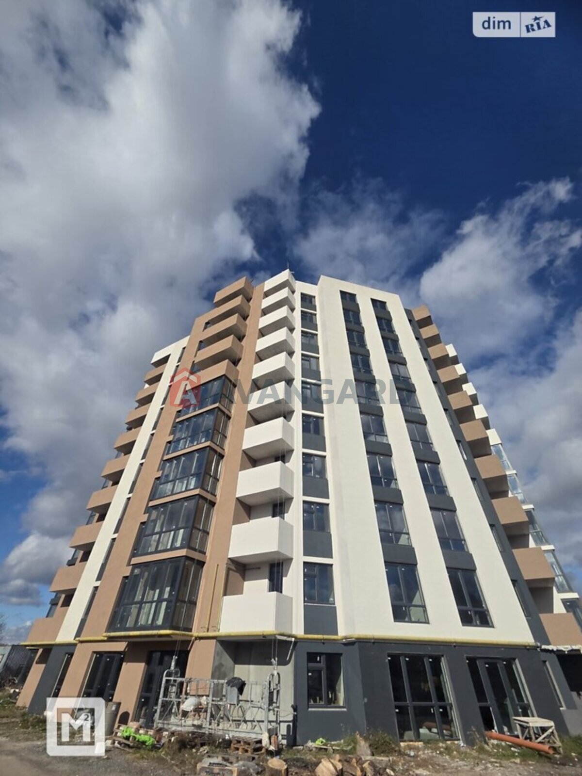 1 ��. ��������, 47/15/15 ��. �., 9/10 ������ ���� 8