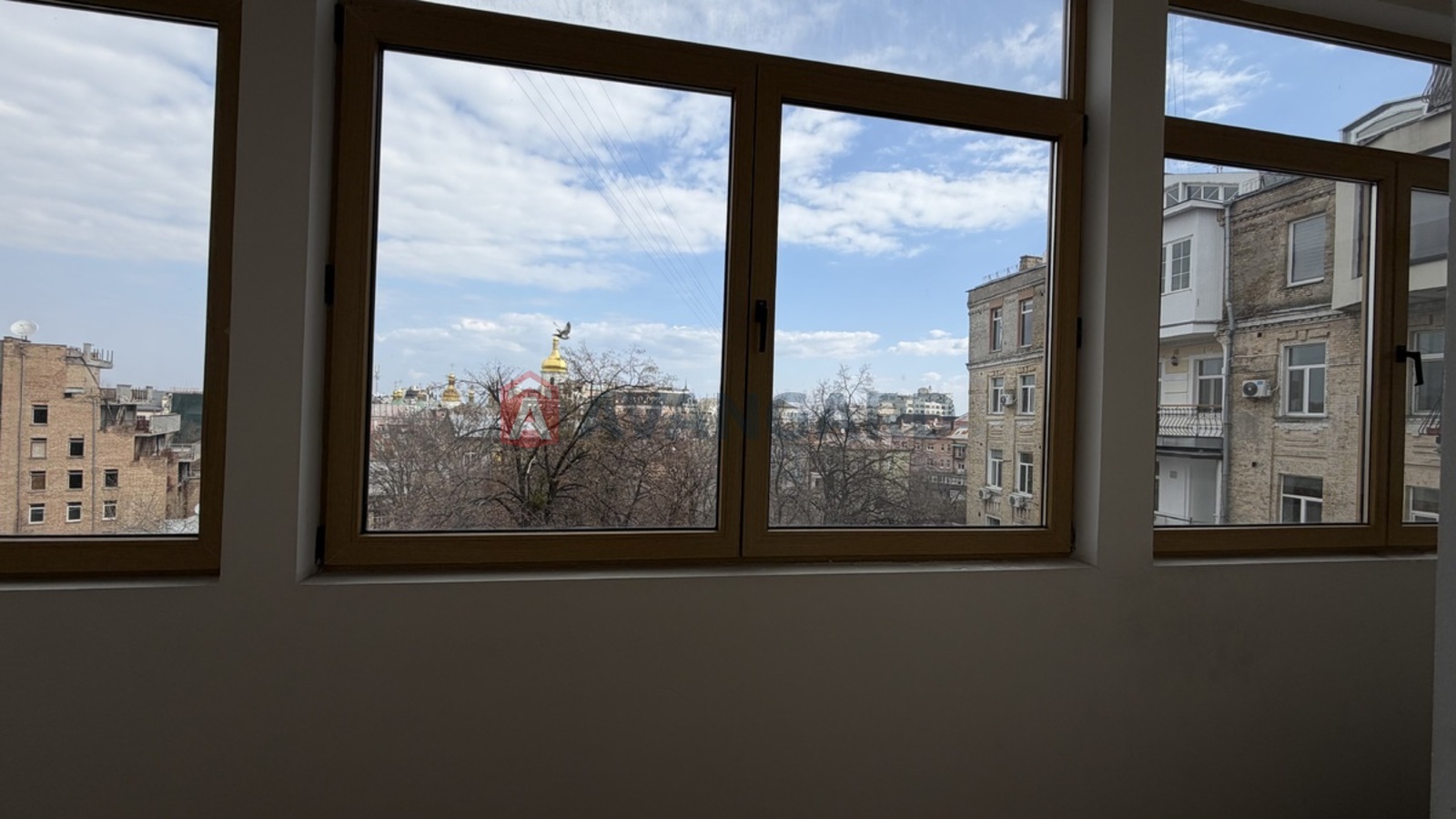 6 ��. ��������, 388/210/24 ��. �., 5/6 ������ ���� 24