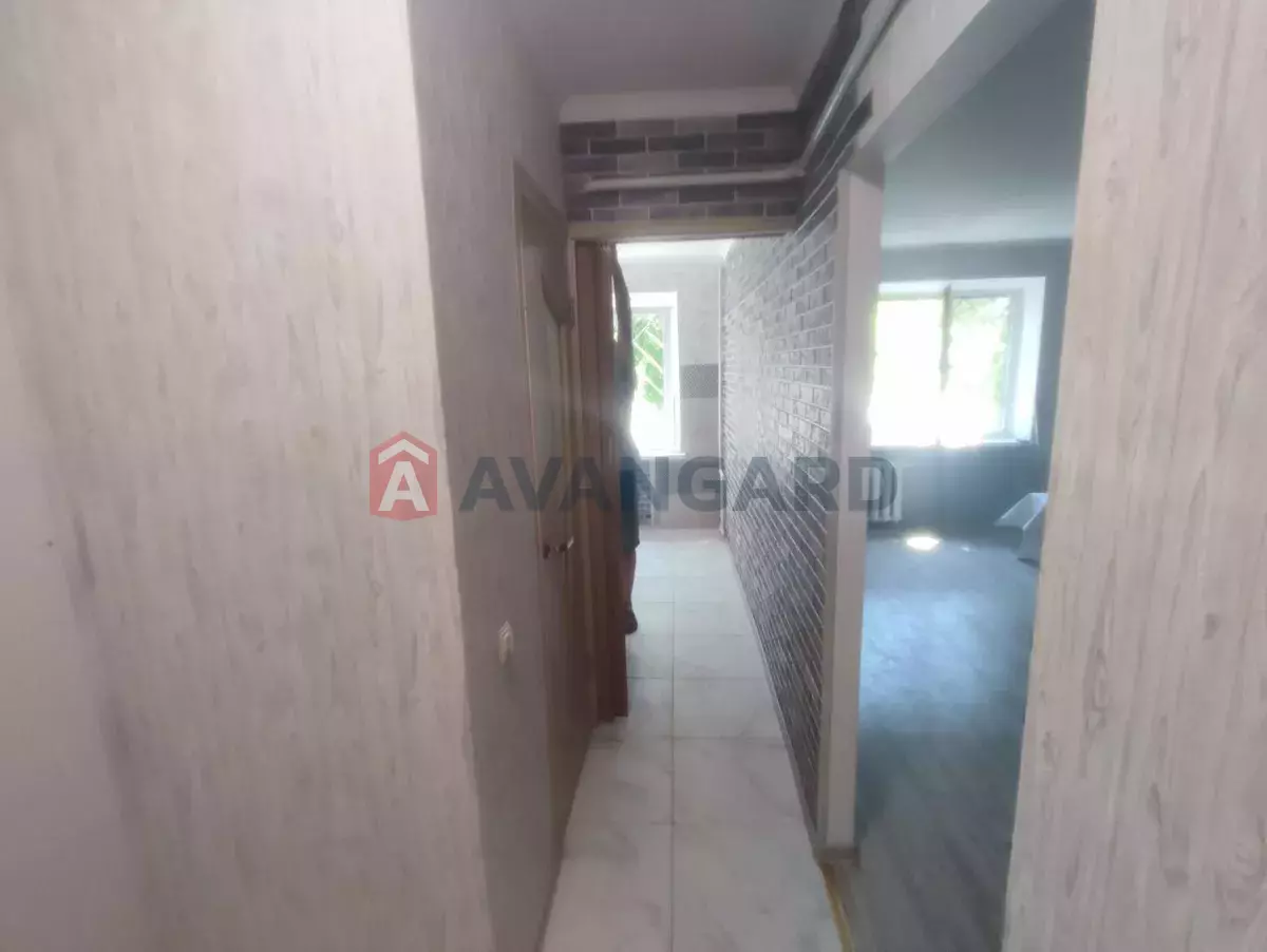 1 . , 31/-/6 . ., 1/9   6