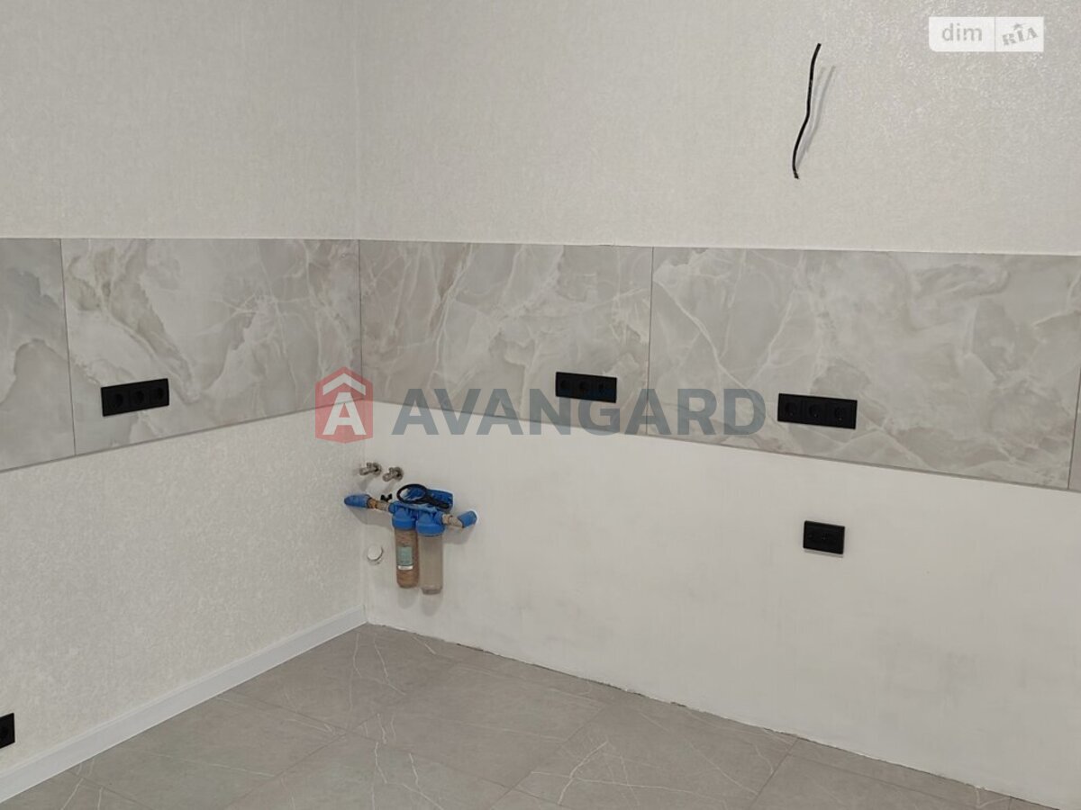 1 ��. ��������, 45/23/11 ��. �., 8/10 ������ ���� 7