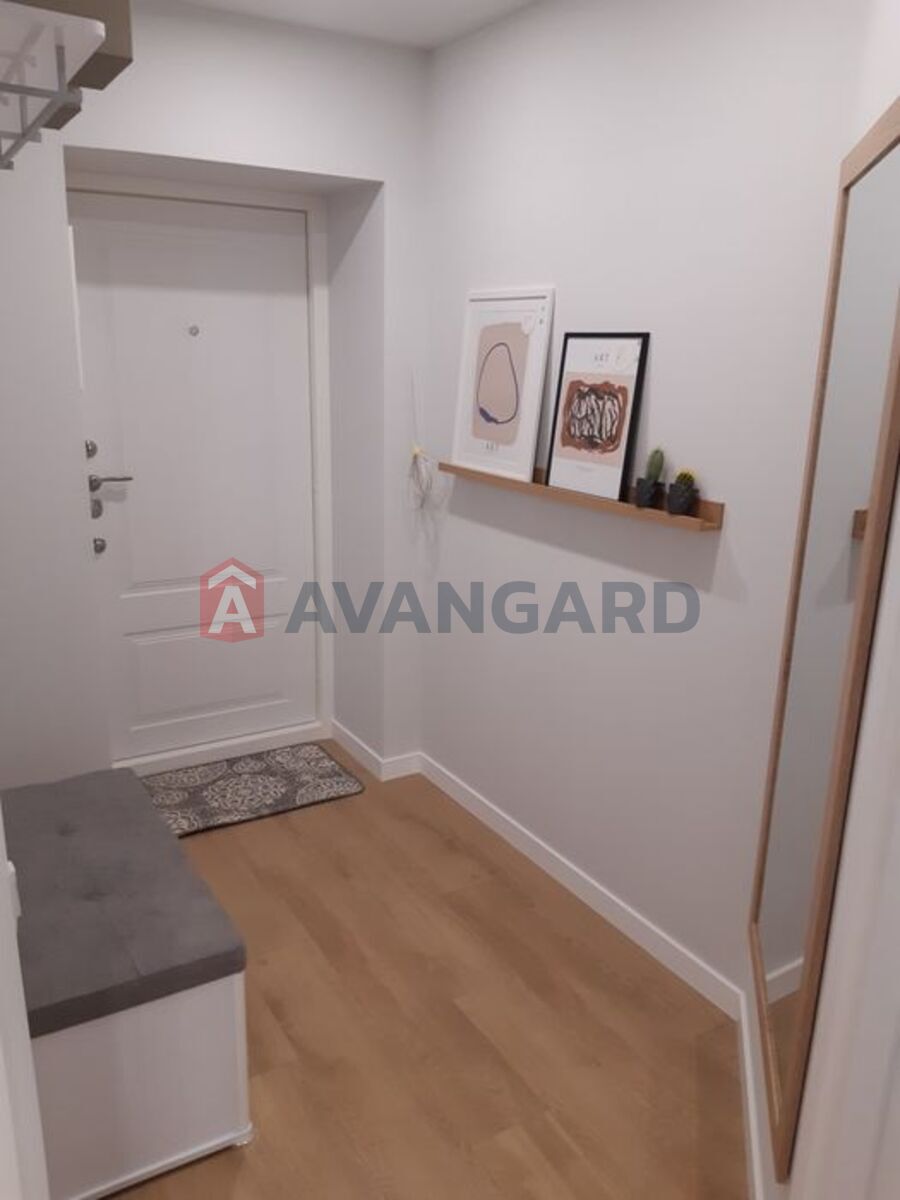 1 ��. ��������, 38/-/15 ��. �., 6/10 ������ ���� 18