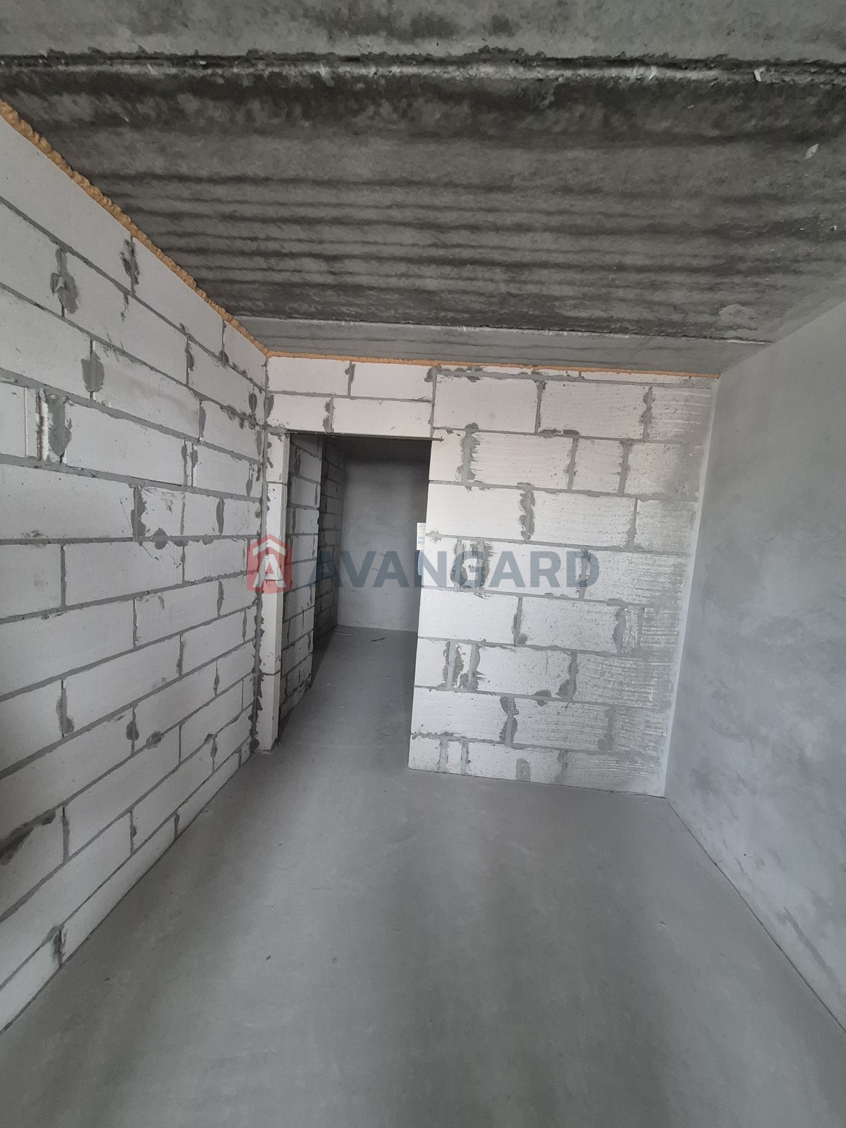 2 ��. ��������, 58/33/10 ��. �., 8/10 ������ ���� 6