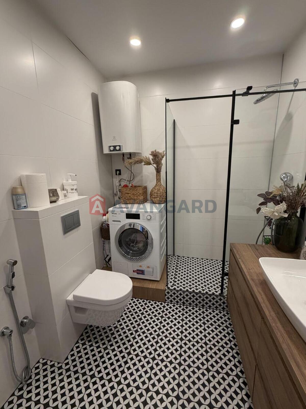 2 ��. ��������, 61/-/27 ��. �., 14/16 ������ ���� 6