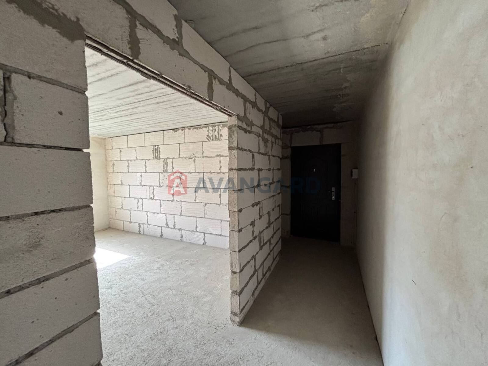 2 ��. ��������, 63/-/11 ��. �., 9/10 ������ ���� 18