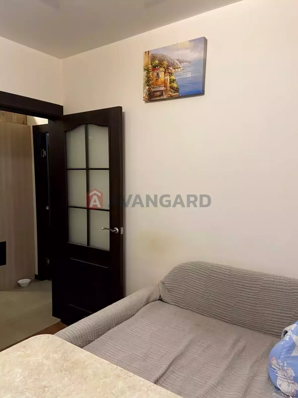 1 ��. ��������, 36/17/8 ��. �., 20/25 ������ ���� 9