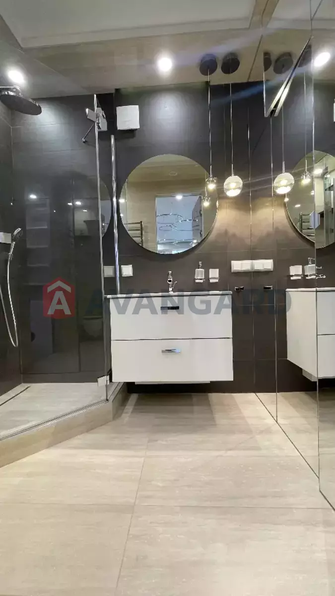 4 . , 100/-/- . ., 10/12   6