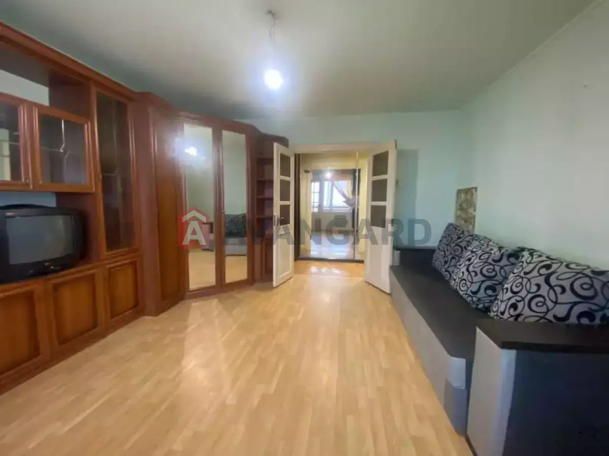 3 ��. ��������, 63/-/10 ��. �., 7/9 ������ ���� 6