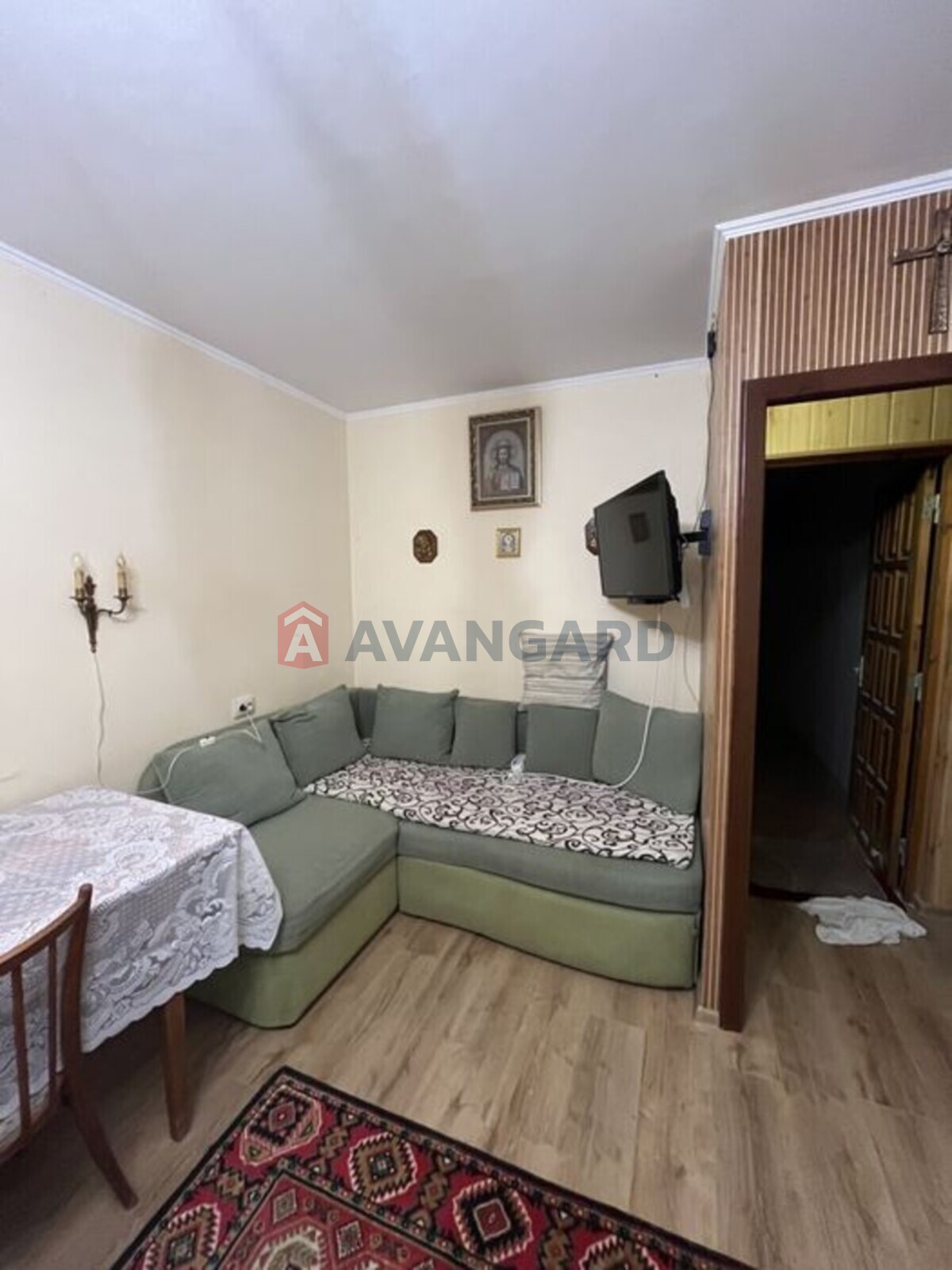 2 ����. ��������, 48/-/5 ��. �., 5/5 ���� ���� 3