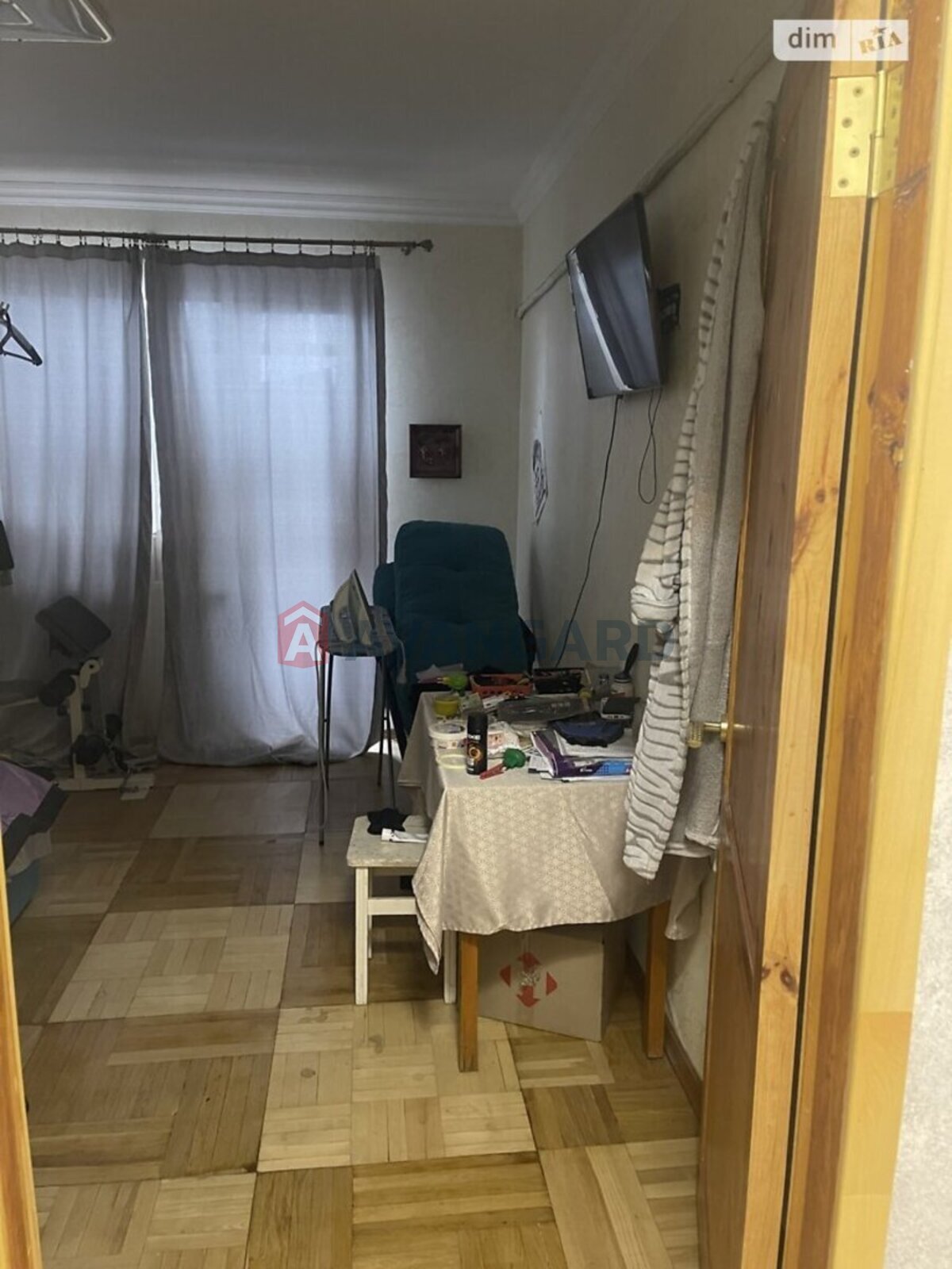 1 ��. ��������, 38/18/8 ��. �., 8/9 ������ ���� 8