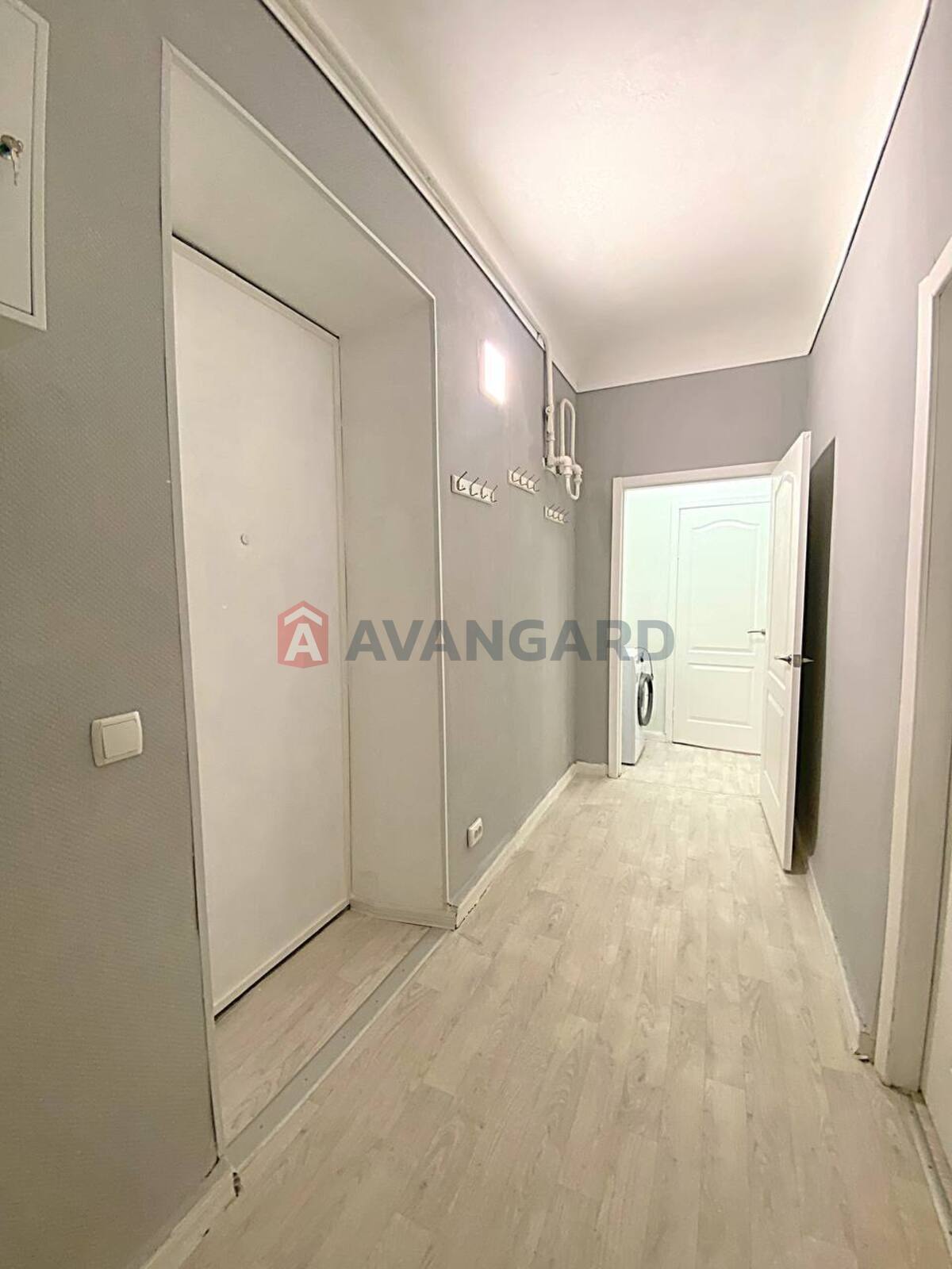 2 ��. ��������, 48,7/-/7,2 ��. �., 4/5 ������ ���� 5