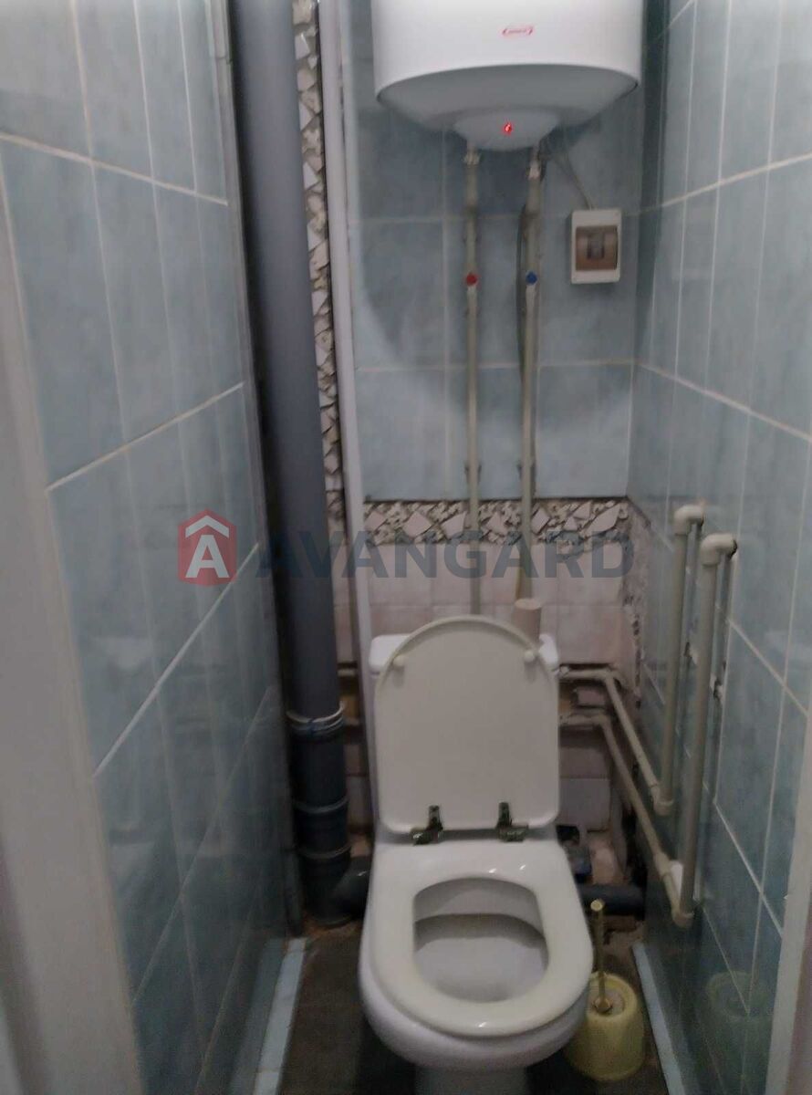 3 ��. ��������, 68/-/8 ��. �., 5/9 ������ ���� 3