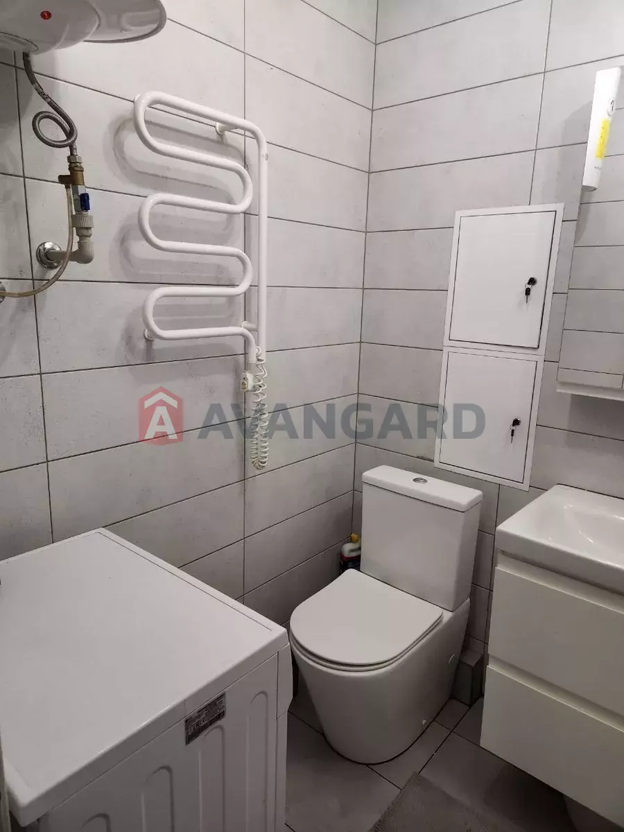 3 ��. ��������, 68/-/8 ��. �., 6/9 ������ ���� 7