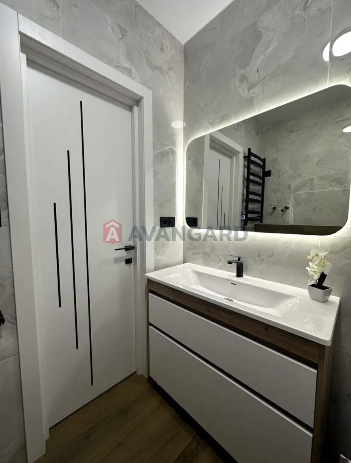 1 ����. ��������, 35/13/16 ��. �., 4/4 ���� ���� 14