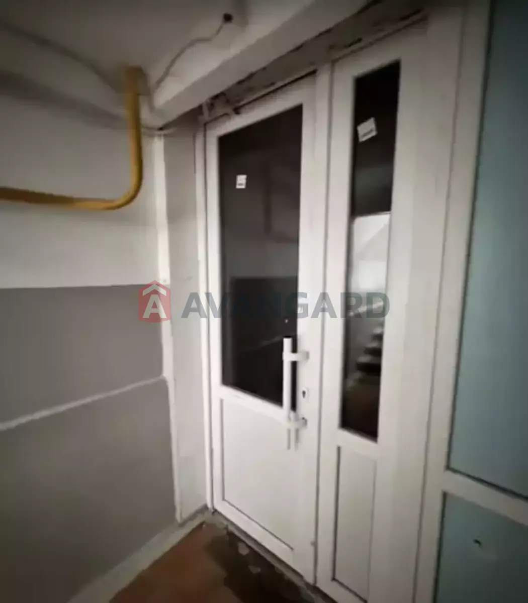 4 ����. ��������, 77/49/7 ��. �., 1/9 ���� ���� 12