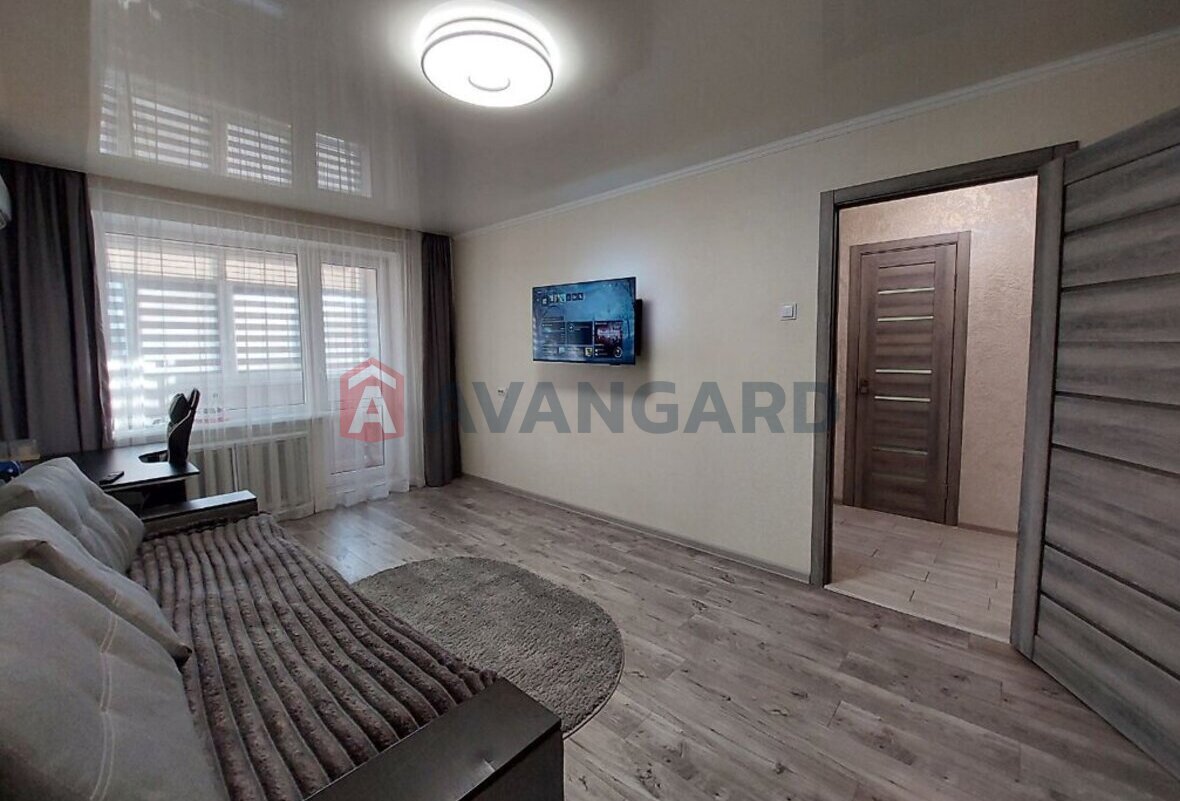 1 ��. ��������, 32/17/7 ��. �., 9/9 ������ ���� 6