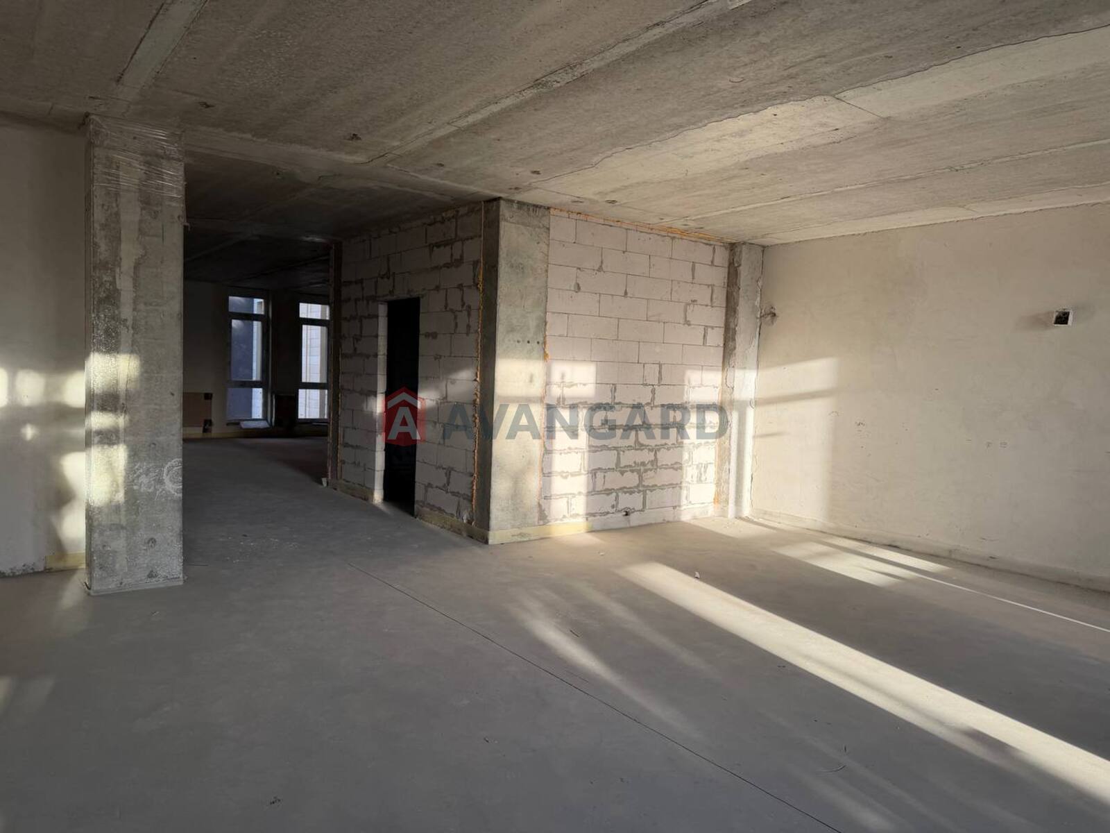 1 ��. ��������, 94/21/41 ��. �., 3/5 ������ ���� 6