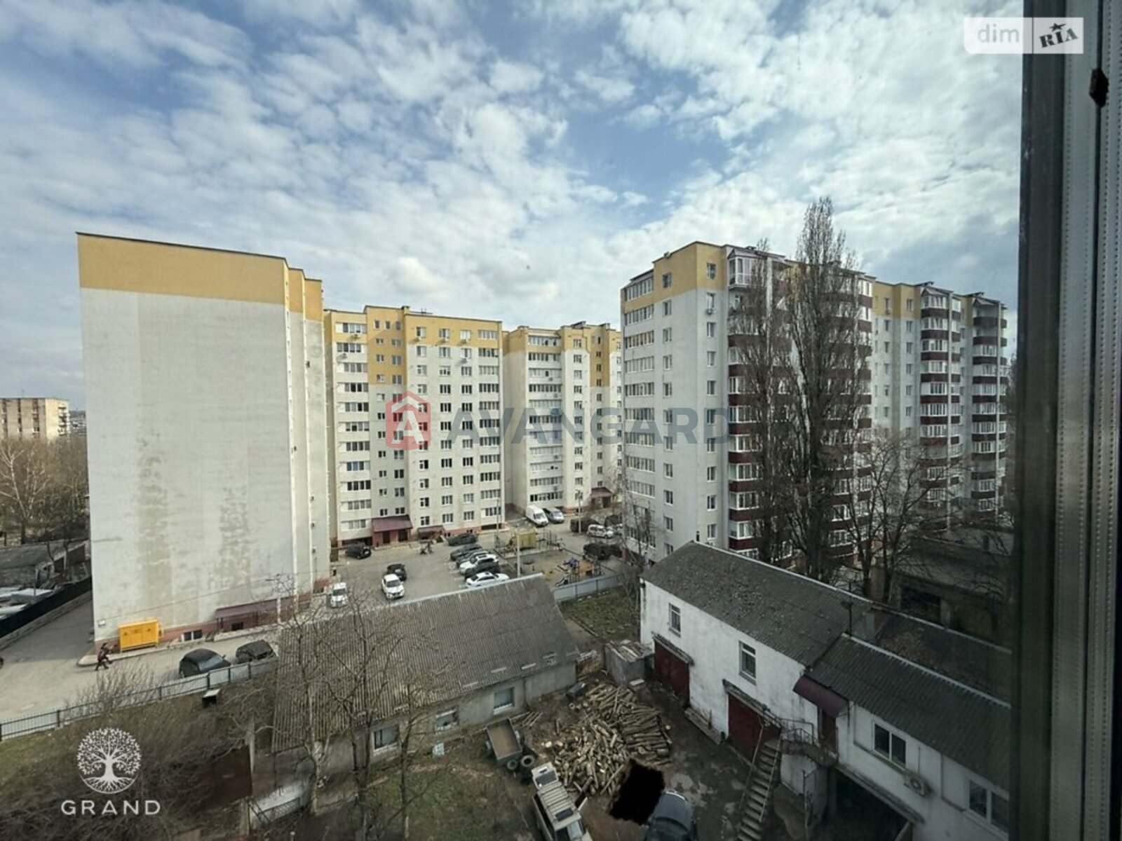 1 ��. ��������, 40/-/- ��. �., 8/9 ������ ���� 7