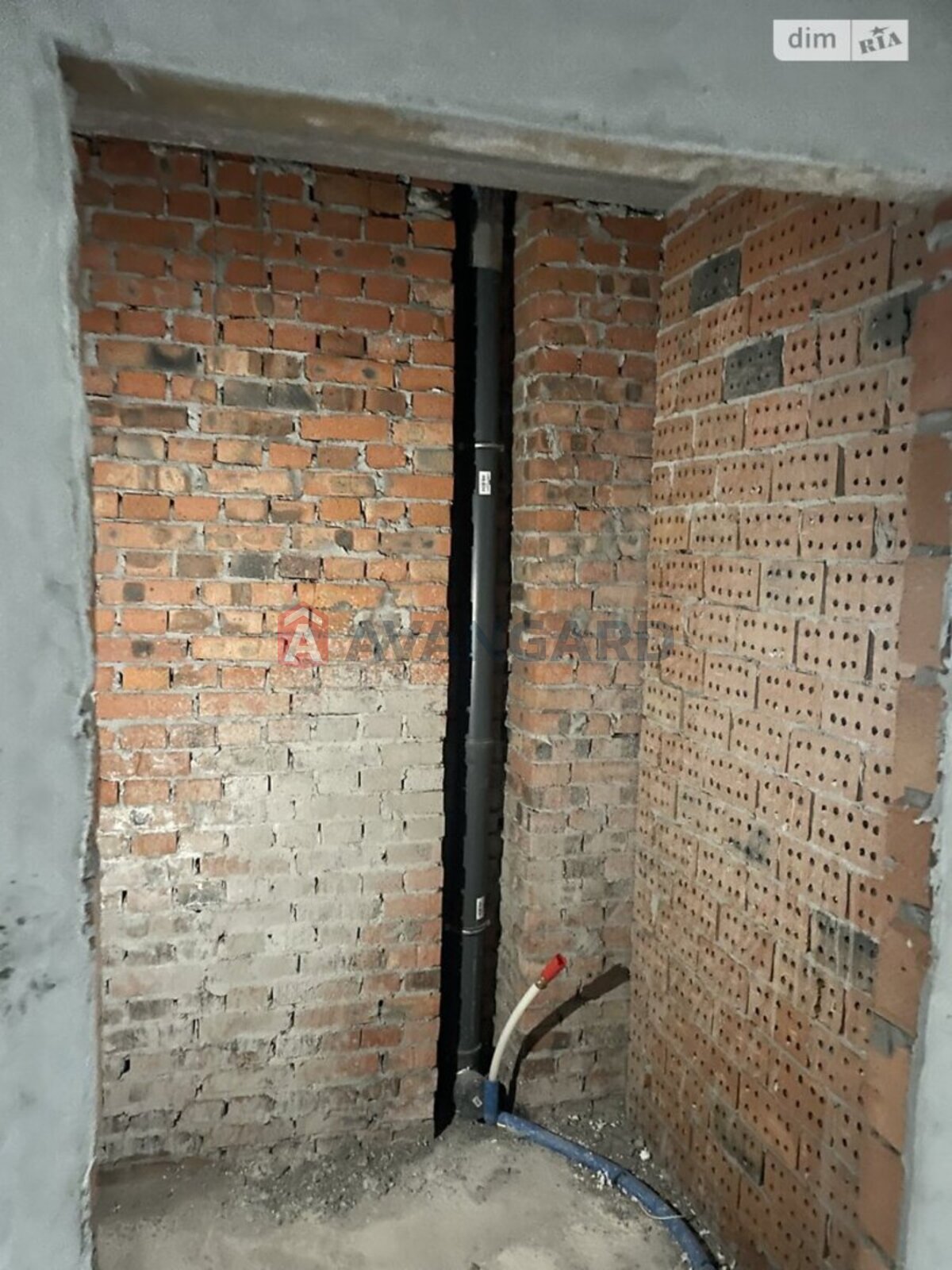 1 ��. ��������, 46/25/12 ��. �., 2/10 ������ ���� 3