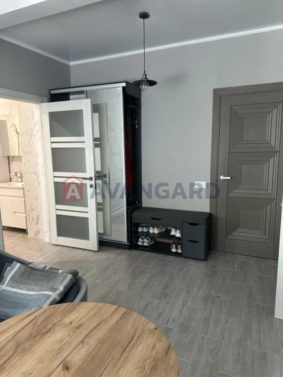 2 ��. ��������, 52/-/9 ��. �., 2/4 ������ ���� 6