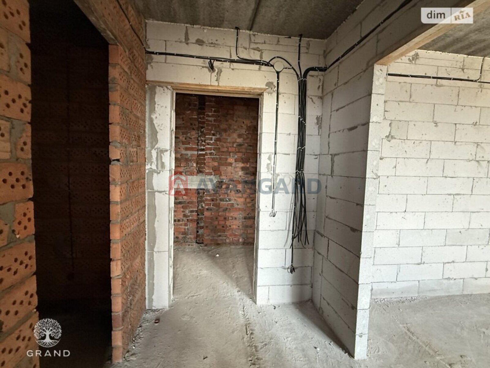 1 ��. ��������, 40/-/- ��. �., 7/9 ������ ���� 9