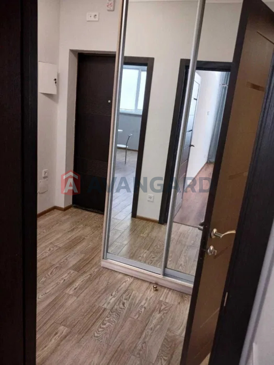 1 ����. ��������, 43/-/10 ��. �., 19/25 ���� ���� 9